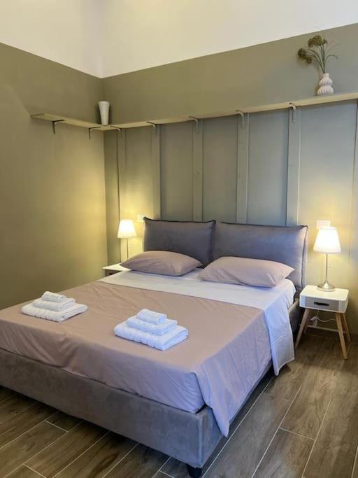 Centralissimo E Silenzioso Napoli Bagian luar foto